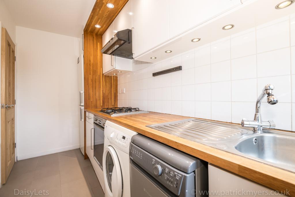 The Gardens, London, SE22 9QD