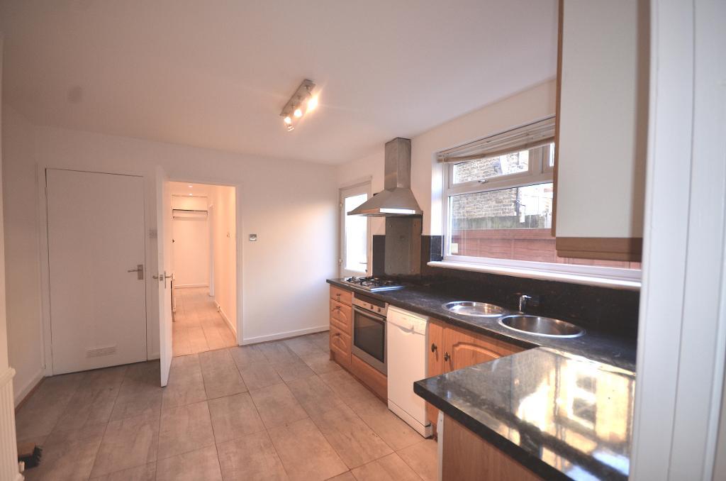 Holbeach Road, London, SE6 4TQ